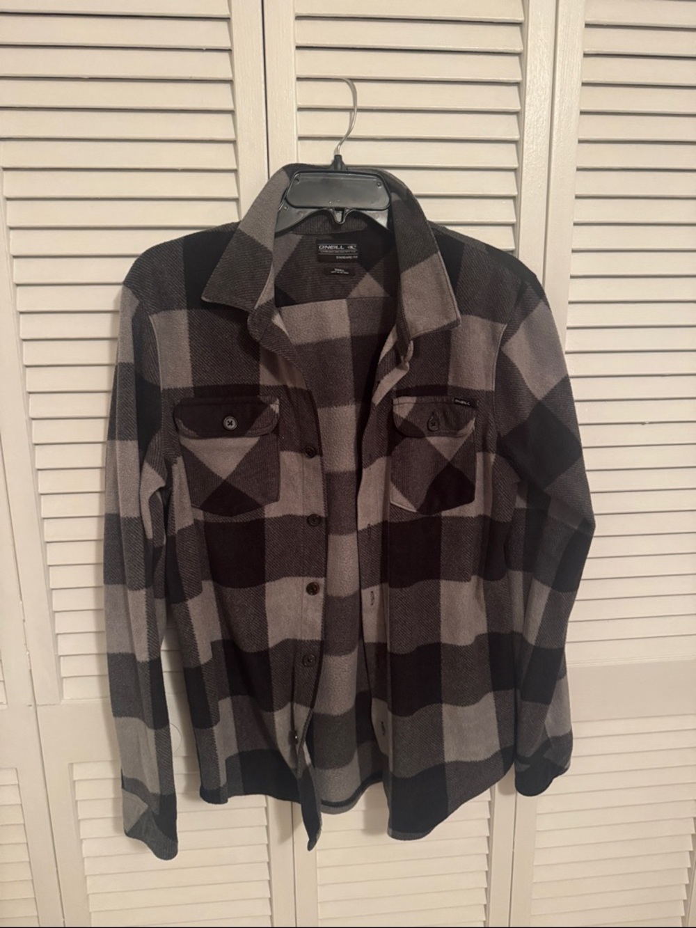 O'Neill Gray & Black Plaid Button-Up Shacket